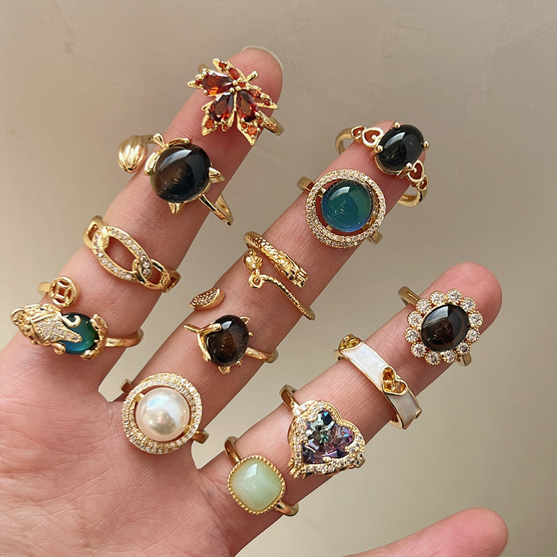 French retro black agate high-end metal ring, women's ins high-end, light luxury and fashionable layered ring ring Specification drawing