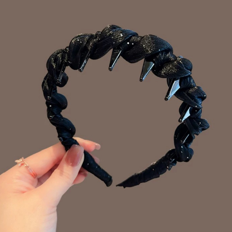 The new 2025 style of the elegant chanel-style pearlescent gauze hair band for women is a versatile and high-end pressure-sensitive headband with anti-slip teeth details Picture