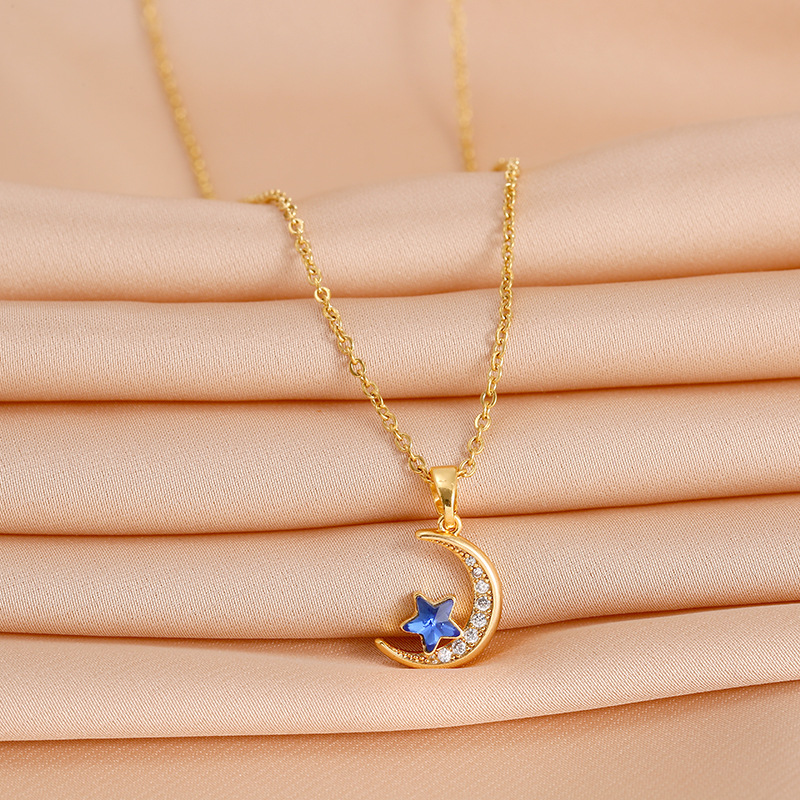 Blue Star Moon necklace, a new Korean style, niche and trendy collarbone chain, simple and versatile, with a high-end look Application Scenario