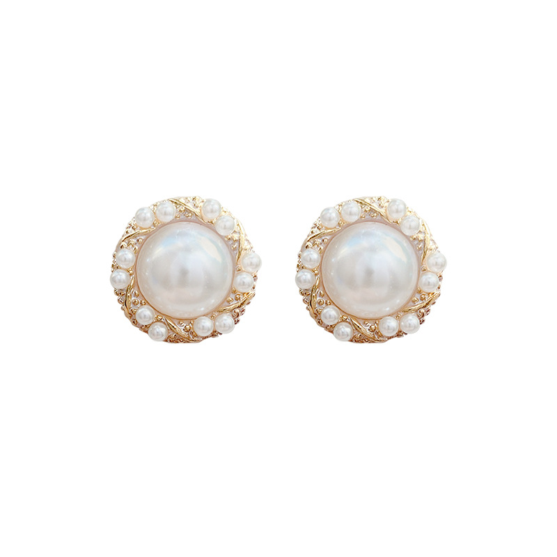 French-style pearl stud earrings for women, 2024 new bestsellers, high-end earrings, light luxury, internet-famous earrings wholesale Item Picture