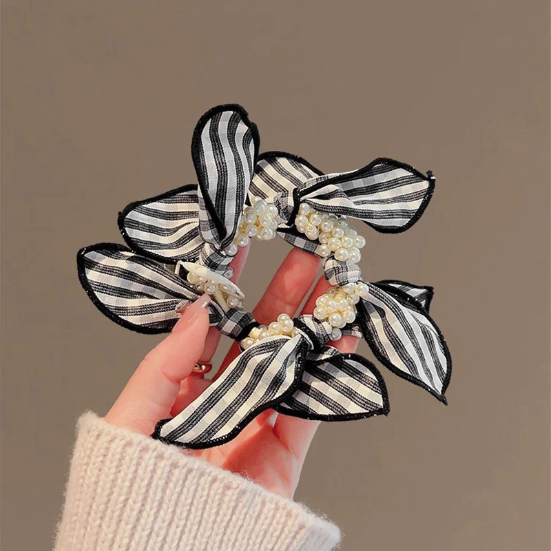 Korean hair accessories, fresh and fresh black and white checkered bow, pearl small intestine hair band, artistic and elegant hair tie, hair tie full figure