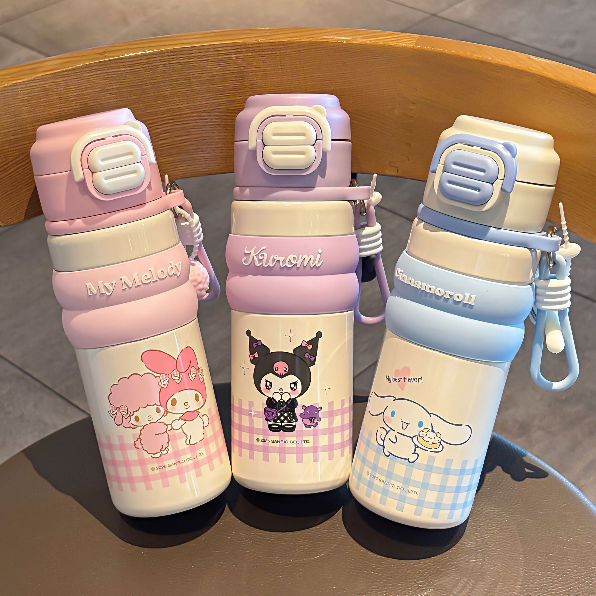 Sanrio Family Series student cute Travel Cup, a portable and convenient dual-drink water cup with a lock design Application Scenario