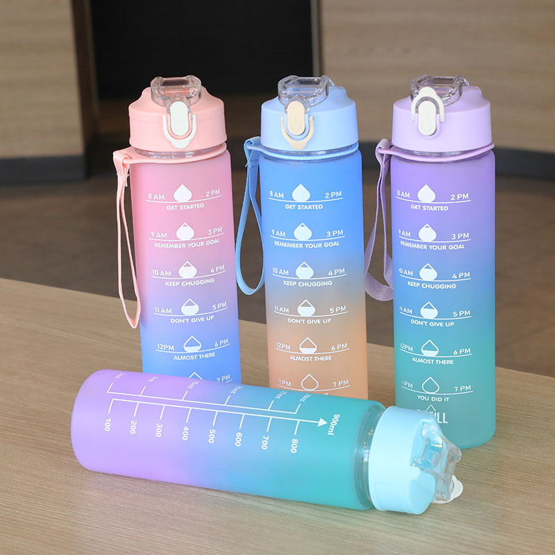 Summer large-capacity water cups, outdoor sports cups, gradient color straw cups, portable plastic cups, leak-proof and shock-resistant water bottles details Picture