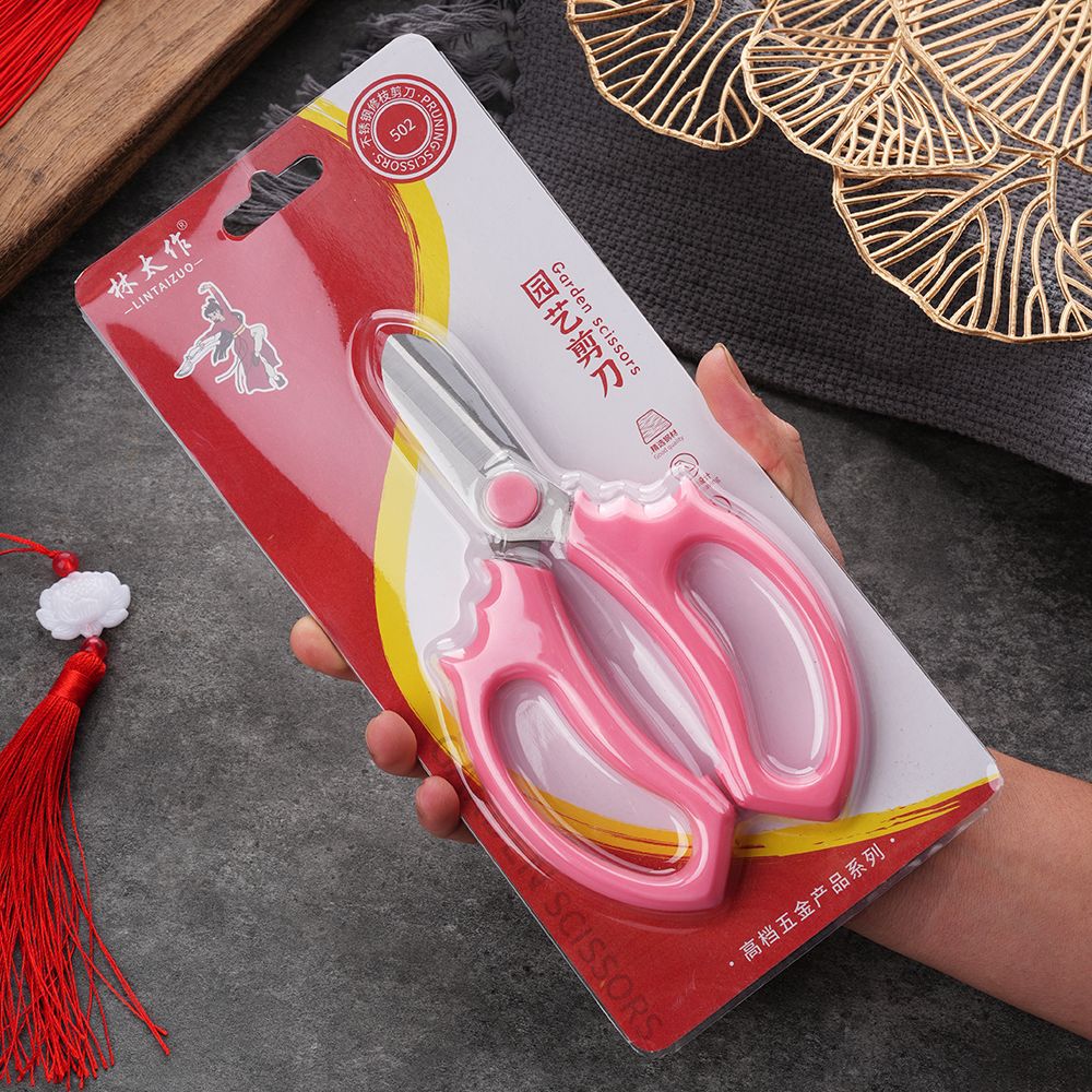 Lin Taizuo brand's ultra-high-end custom hard card stainless steel flower art scissors, garden pruning, grafting and flower branch scissors Application Scenario