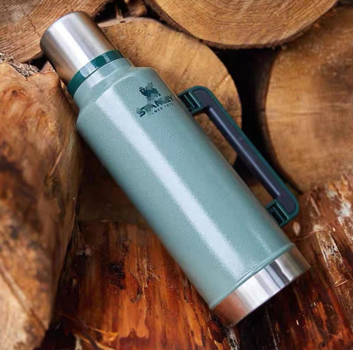 Stanley insulated cups, cold storage water bottles, outdoor 304 stainless steel large-capacity portable water cups from the United States are in stock full figure
