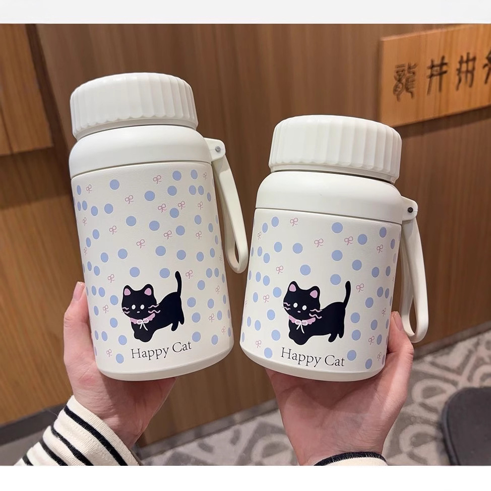 Large-capacity insulated cup for girls, high appearance level 2024 new model 304 stainless steel straw cup, portable student water cup Application Scenario