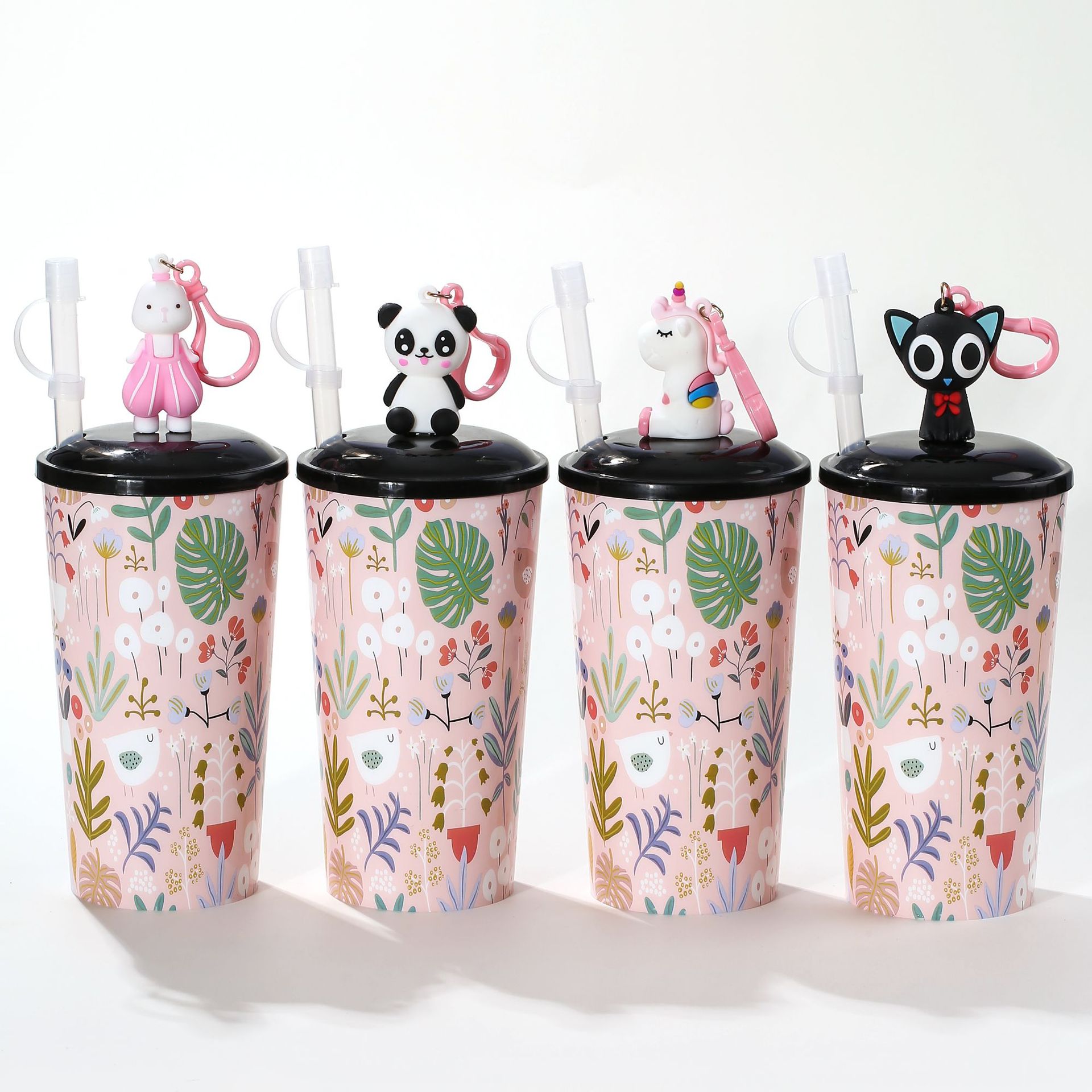 Factory direct sales of all kinds of cartoon animal figurines, such as PP550ML straw cups, milk tea bottles, pandas and unicorns Specification drawing