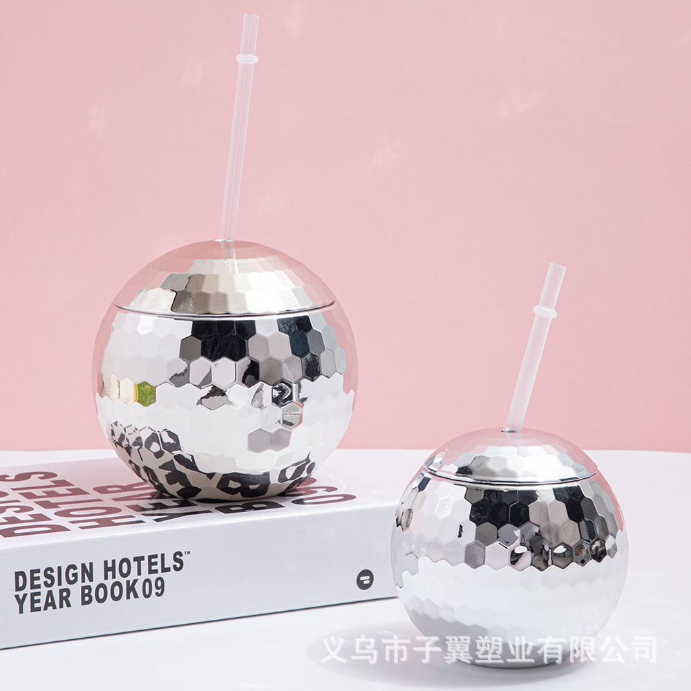 Creative and simple DISCO ball drinking cup 600ML, factory stock wholesale, portable lid new plastic cup Specification drawing