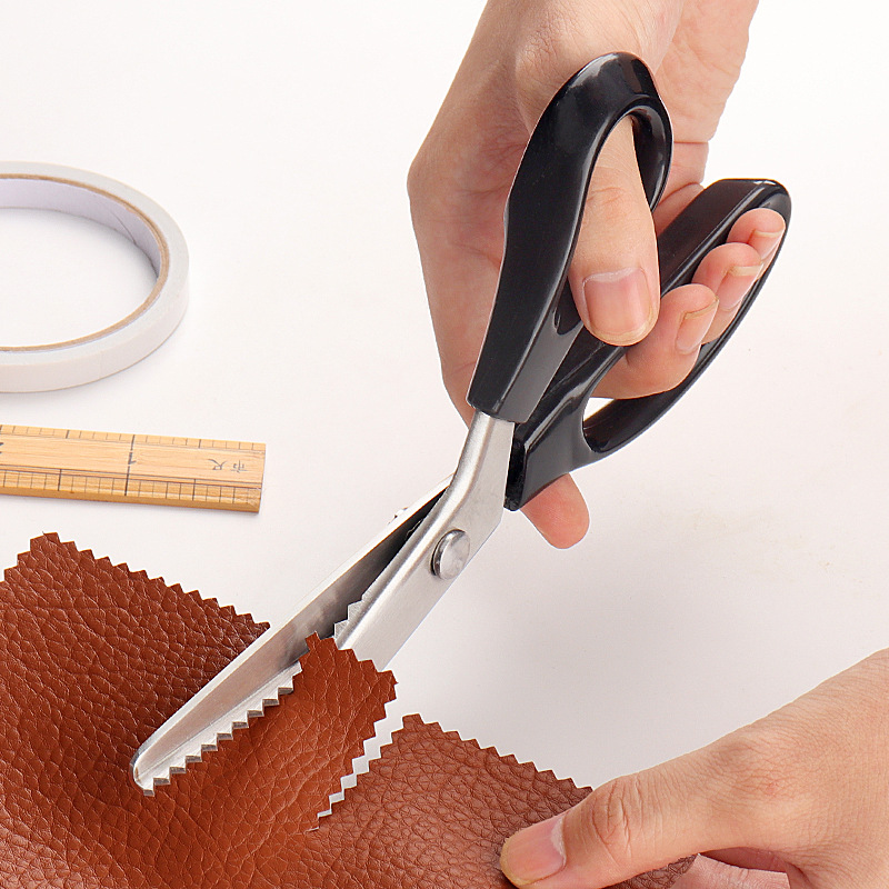 Stainless steel tooth cloth scissors, triangular teeth, 5MM lace scissors, tailor fabric scissors, DIY clothing scissors, serrated scissors details Picture