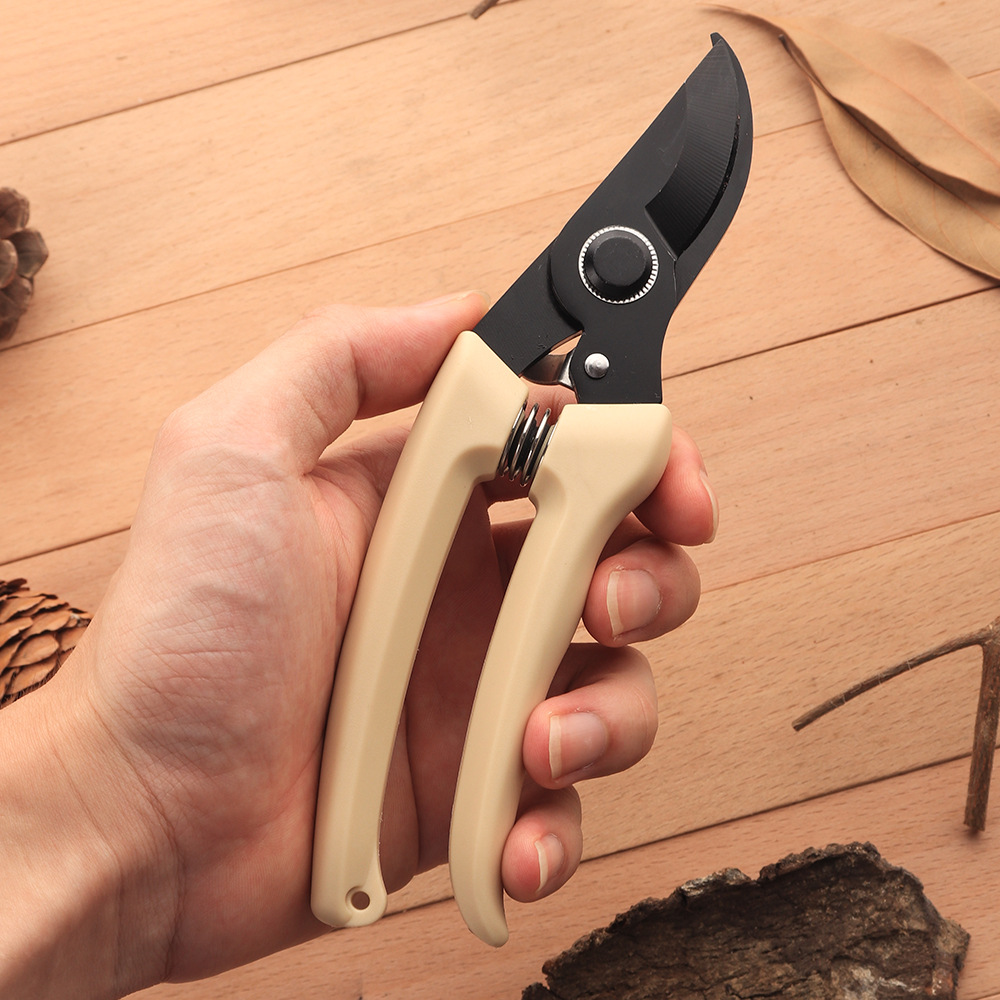 CH Garden shears, pruning shears, flower shears, garden shears, floral art shears, branch shears, fruit tree shears, branch shears, flower pruning shears Application Scenario