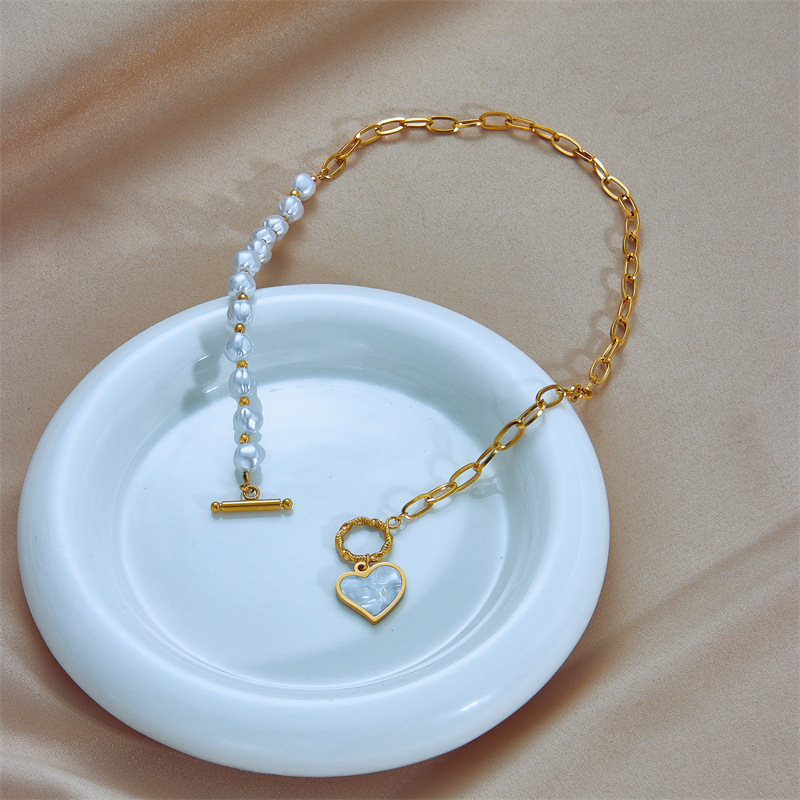 European and American fashion niche design titanium steel pearl chain asymmetrical splicing OT clasp collarbone chain heart pendant necklace Specification drawing