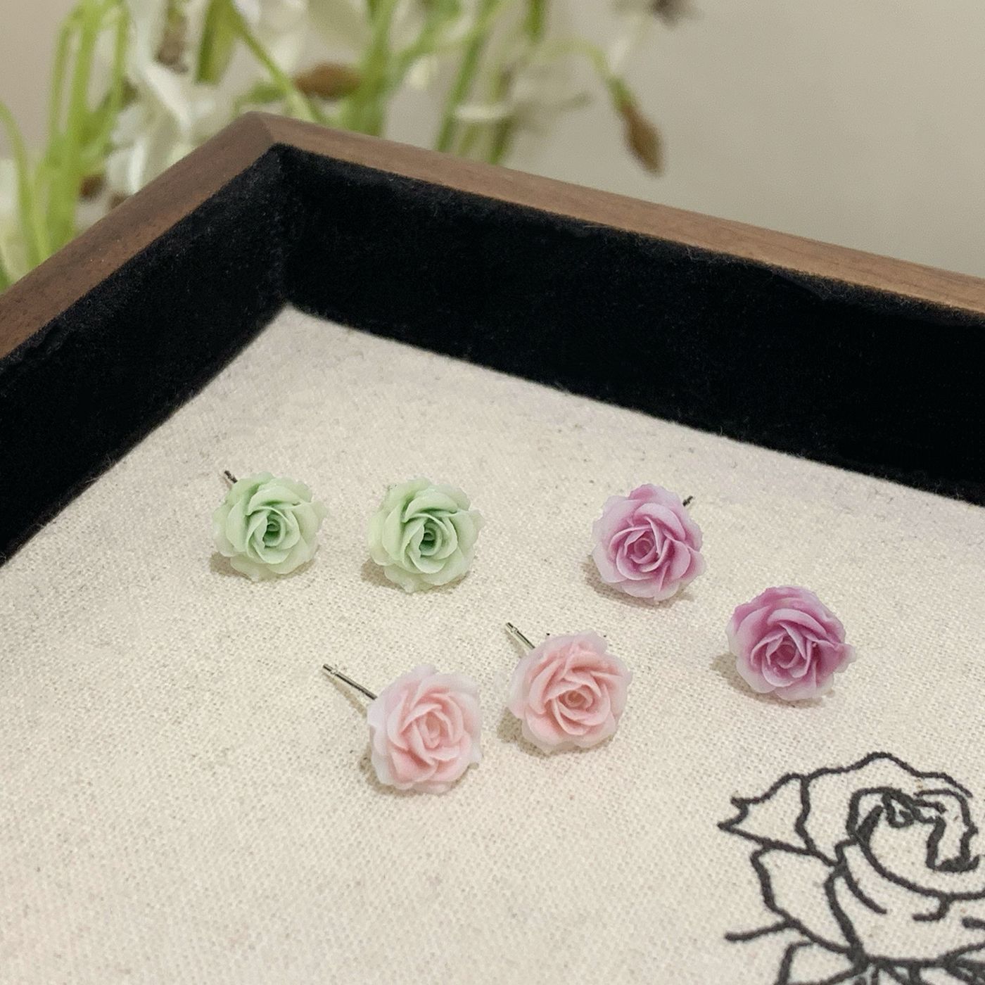Spring new tie-dyed dried rose flower stud earrings for women, silver needle, ethereal, gentle and sweet, girlish student earrings Application Scenario