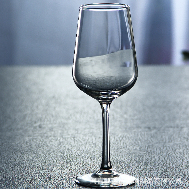 Green apple red wine glass, tall glass, red wine glass, wine champagne glass, wine set processing logo Application Scenario