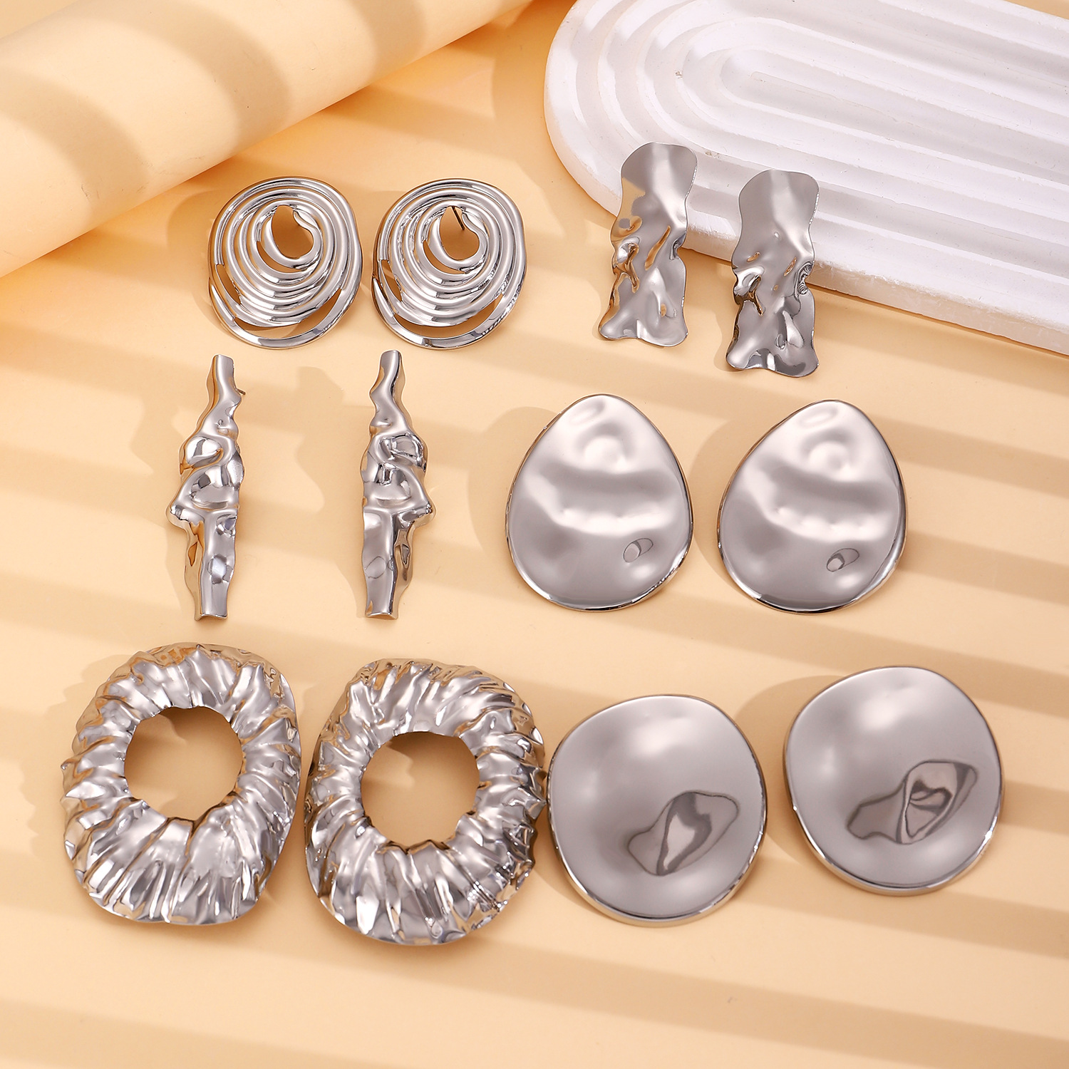European and American cross-border retro exaggerated metal lava pleated texture stud earrings irregular geometric earrings earrings for women Specification drawing