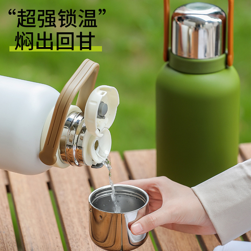 Wholesale of new all-steel lid 316 insulated cups, stainless steel large-capacity hand-held water cups, and outdoor portable travel flasks Application Scenario