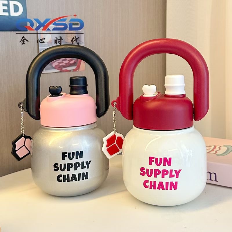 New dopamine high school girls' appearance level water cup, double-mouthed carrying pot, straw cup, outdoor portable large-bellied tonton cup Application Scenario