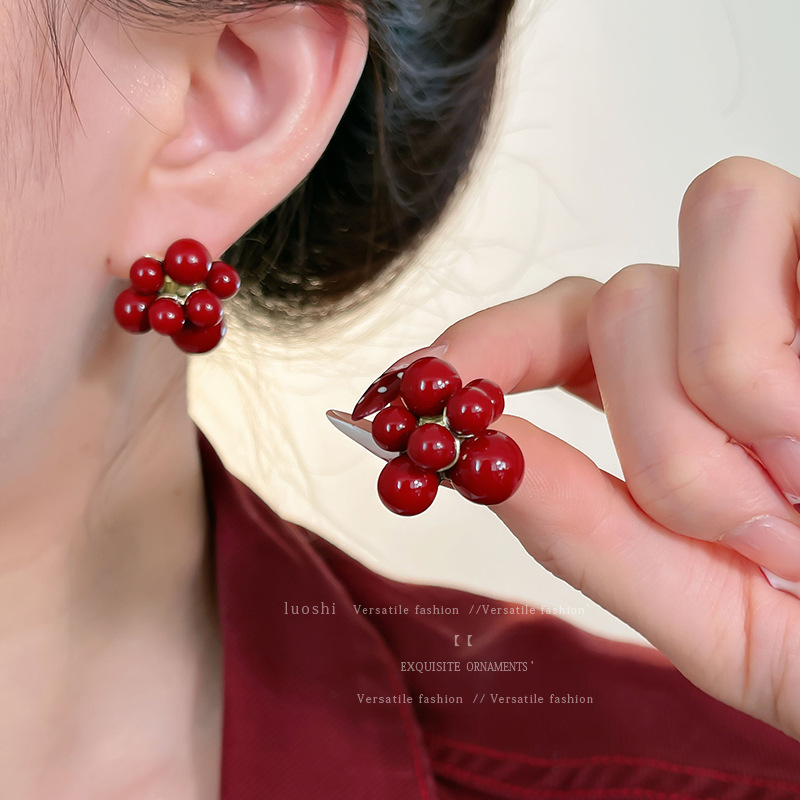 Ankela red retro style earrings for women, 2024 new bestsellers, ear studs, niche, light luxury and high-end earrings details Picture
