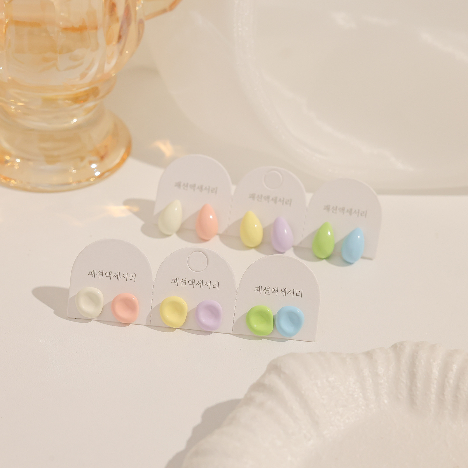 Summer new macaron-colored teardrop stud earrings, irregular and cute, candy-colored earrings, dopamine earrings full figure