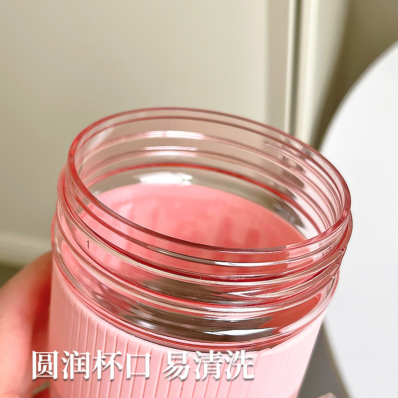 Simple plastic cup, summer portable cup, high appearance level, girls' straw cup, small cup, cute pop-up lid, sports drinking cup Application Scenario