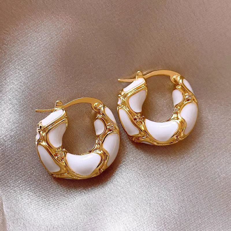 Light luxury and high-end style, enamel ear buckles, fashionable design sense, best-selling earrings, French drip glaze leopard print ring earrings Specification drawing