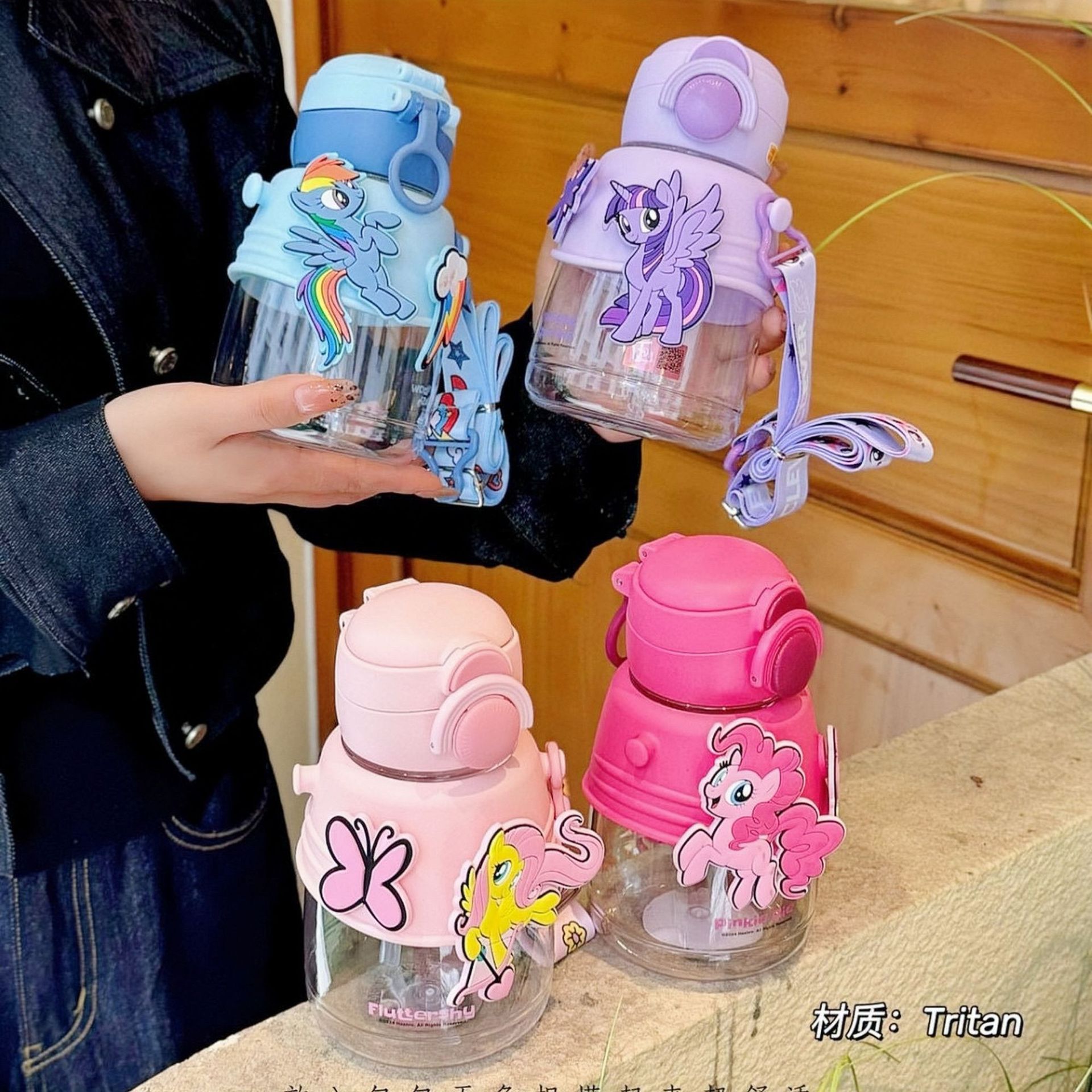 Little Pony tritan water cup for children, high appearance level plastic cup, anti-drop portable double-drinking straw cup for students to go to school details Picture