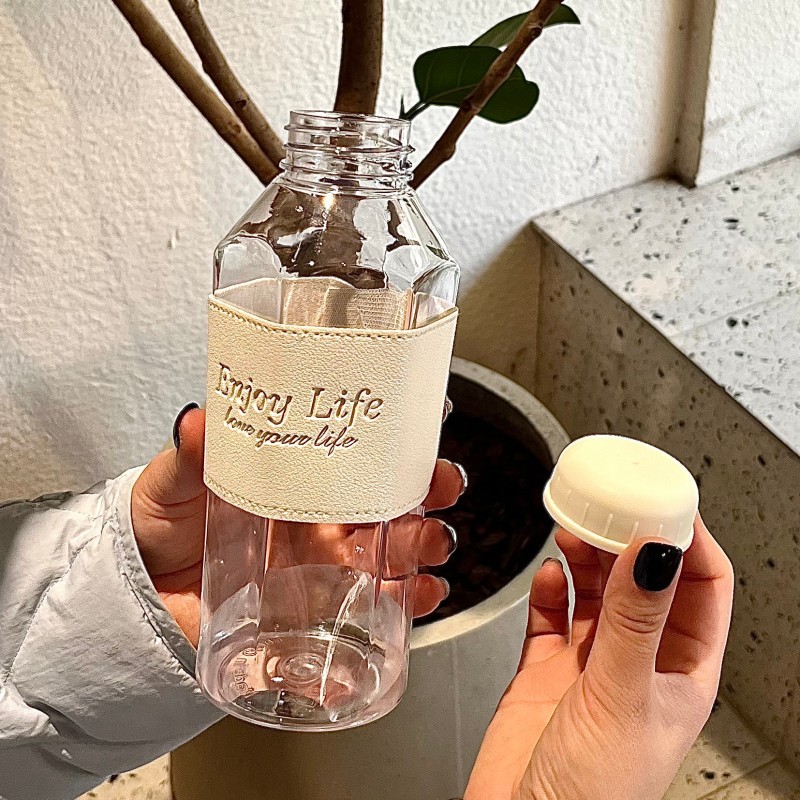 Summer InstS-style anti-drop portable milk cup, unisplendour plastic water cup for both men and women in the office Application Scenario