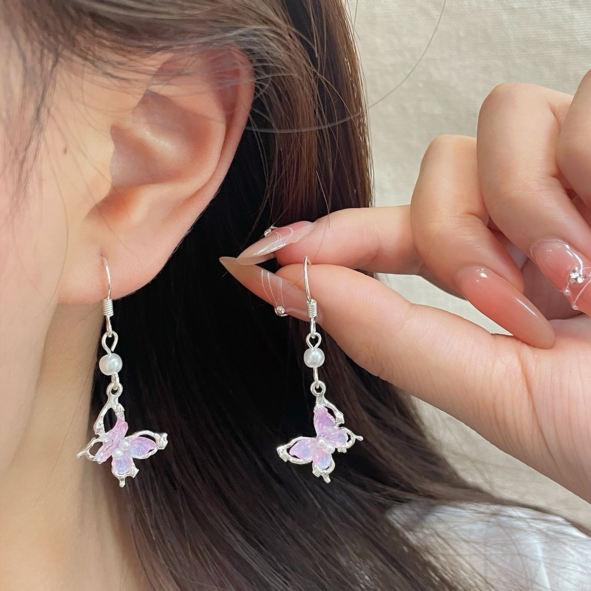 Sweet and three-dimensional pink butterfly ear hook women's niche, light luxury, ethereal tassel pendant, fresh summer earrings wholesale Specification drawing
