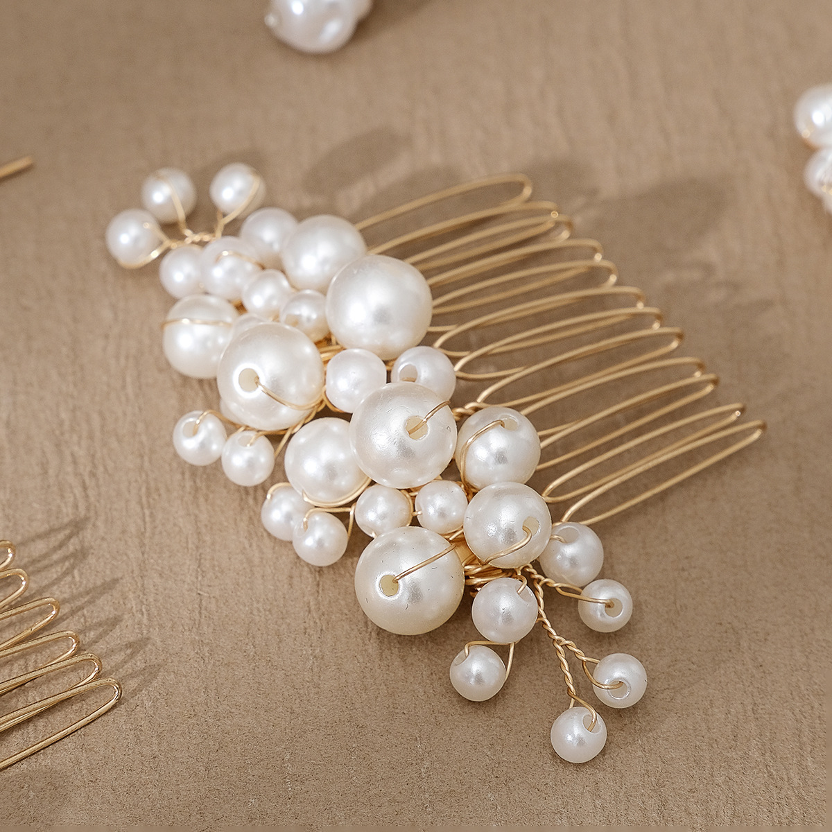 European and American retro pearl hair accessory, female socialite's updo, handcrafted comb, bride's wedding jewelry, pearl hair comb six-piece set Specification drawing