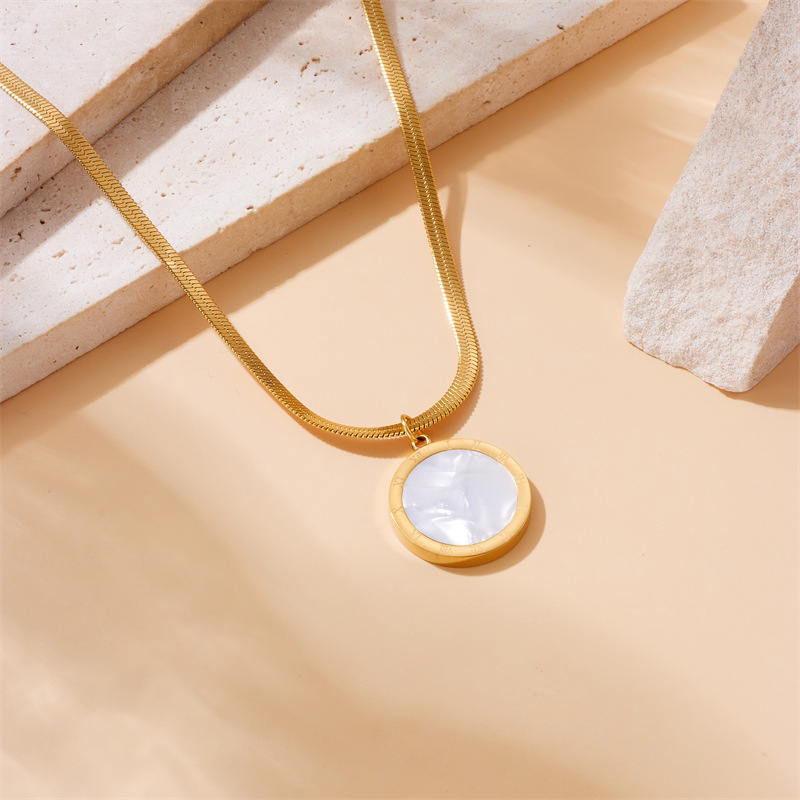 European and American fashion, niche and individual, simple gold-plated stainless steel geometric round Roman numeral round pendant necklace details Picture