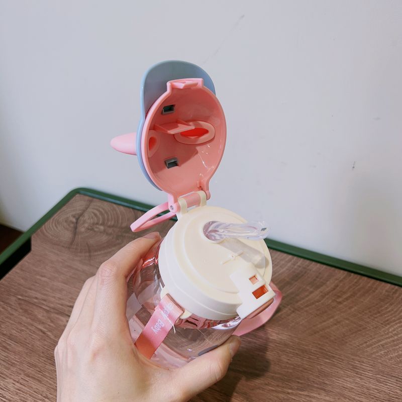 Children's water cup, direct drinking cup, cute for boys and girls, high appearance level, portable, leak-proof in summer, can be carried diagonally, heat-resistant cup details Picture