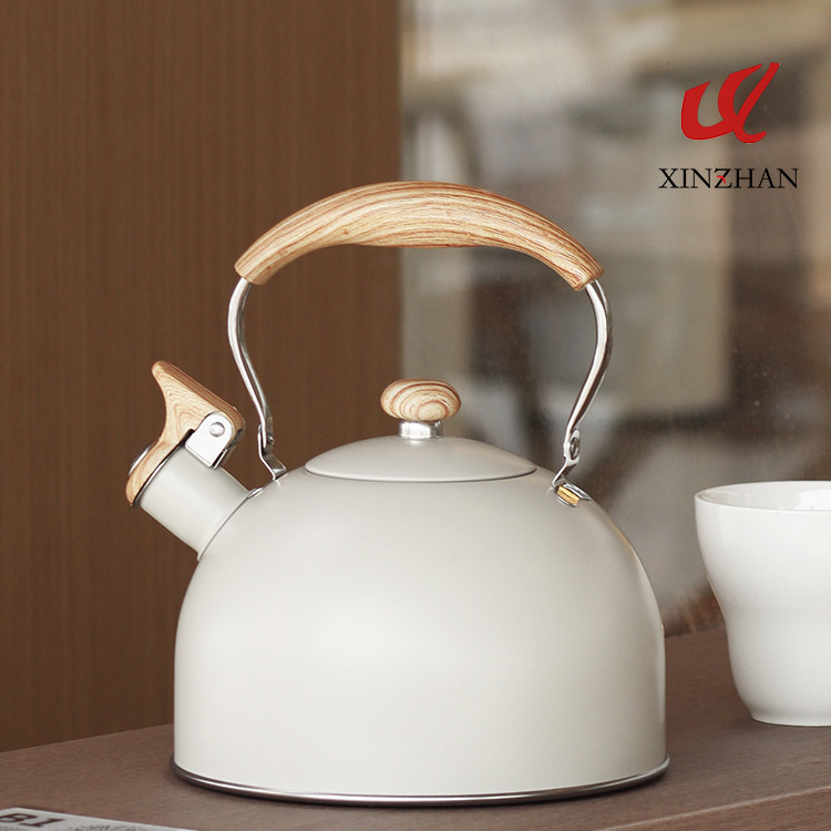 New cross-border whistling kettle, beige 2.5L flat-bottomed whistling kettle wholesale, European-style stainless steel whistling kettle Application Scenario
