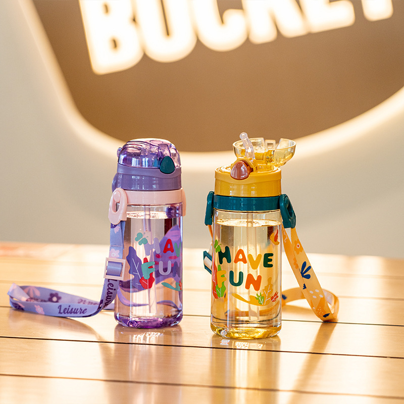 ins portable and fresh straw water cup for female students, high appearance level, high-temperature resistant, sports children, portable cup for summer Application Scenario