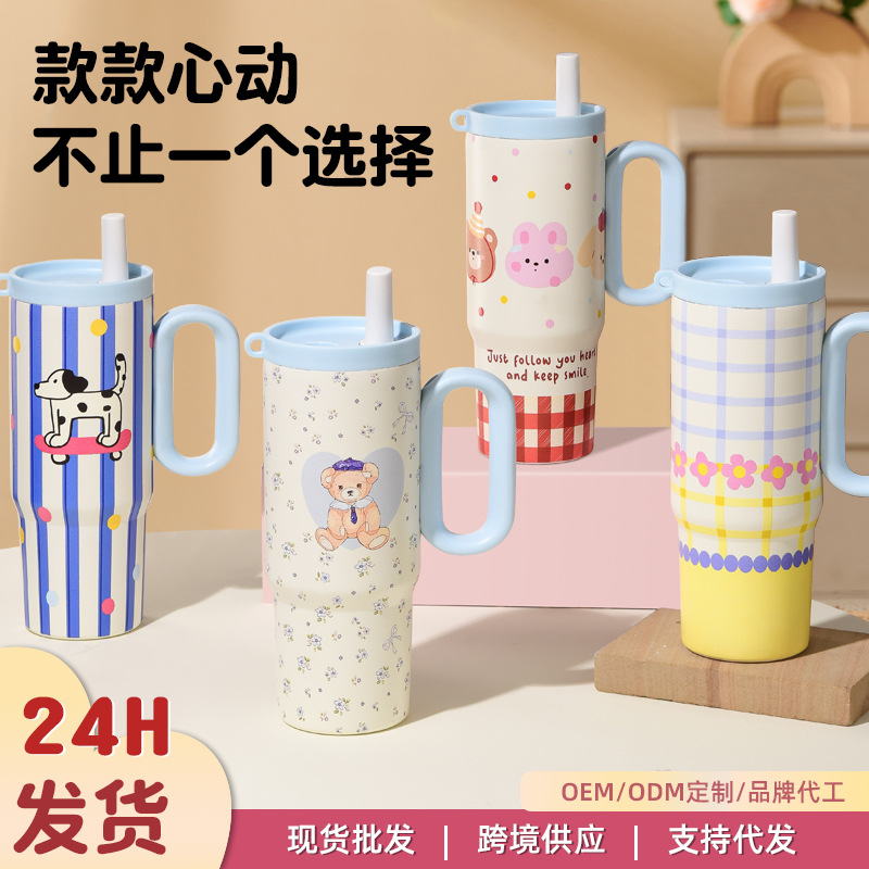 Double-layer cartoon couple straw cup, stainless steel insulated cup 316 with handle, large-capacity ice cup for keeping cold and heat details Picture