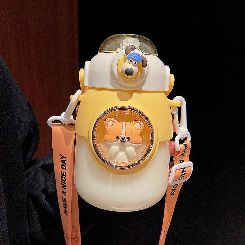 Children's water cups, cartoon straw cups, sports large-capacity drinking cups, cartoon plastic cups, summer space capsule water cups details Picture