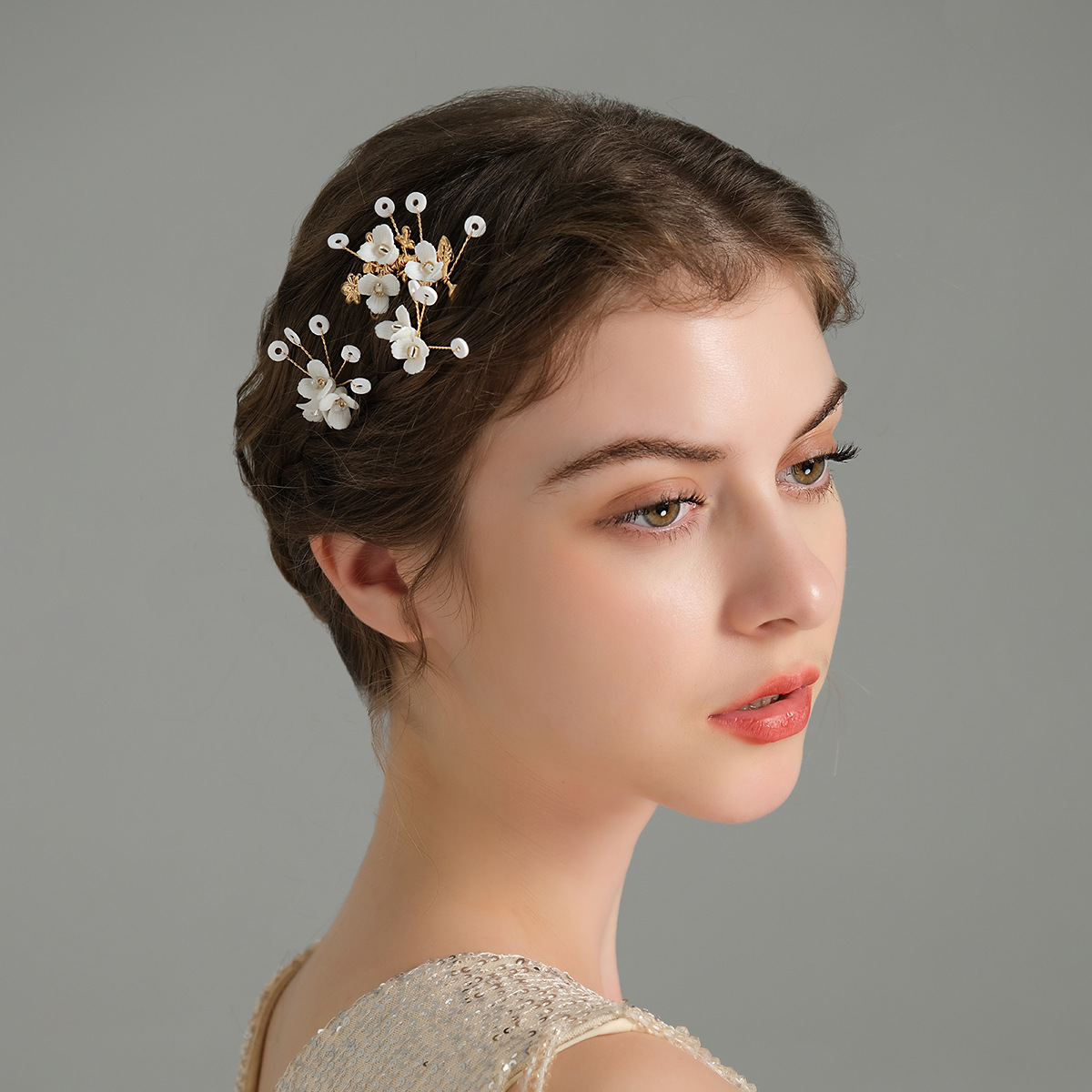 European and American retro bride's headwear, pearl and rhinestone comb set, versatile updo, handcrafted ceramic flower hairpin, comb for women full figure