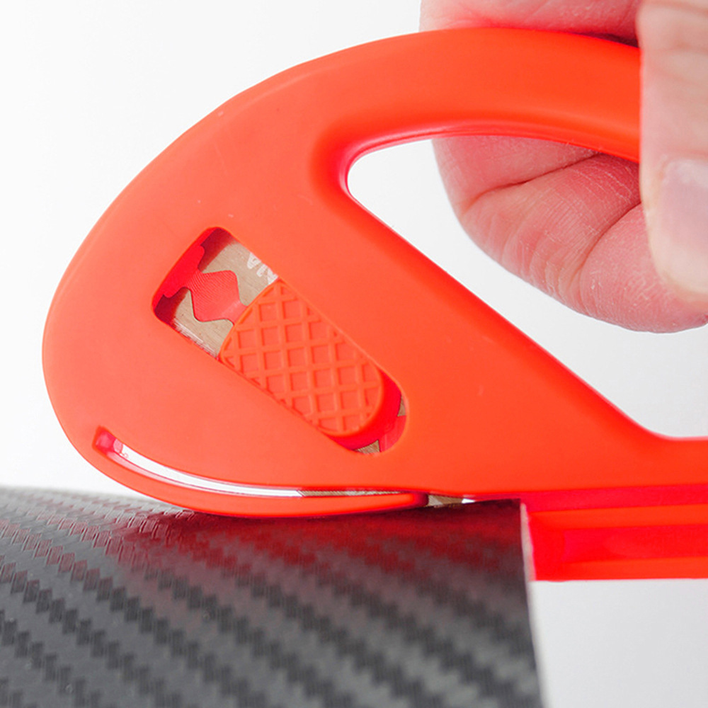 One safety cutting knife for red car film, arc-shaped color-changing cutting knife, fabric and leather cutting blade machine Application Scenario