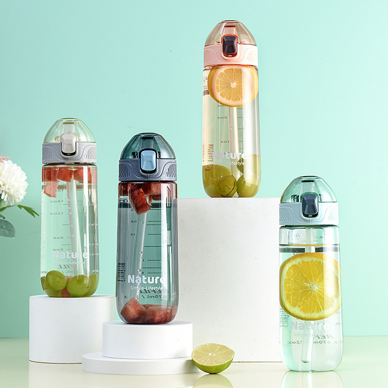 ins water cups for children, summer, boys and girls, high appearance level, straws, special water bottles for pregnant women and new mothers, scale Item Picture