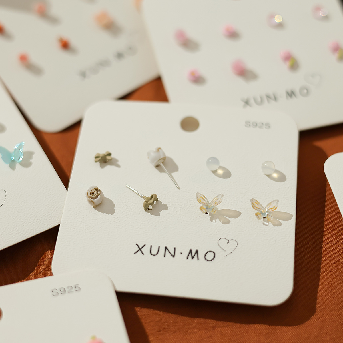 Summer simple little flower super fairy butterfly silver needle stud earrings, versatile and small daily earrings for women, cute student earrings Specification drawing