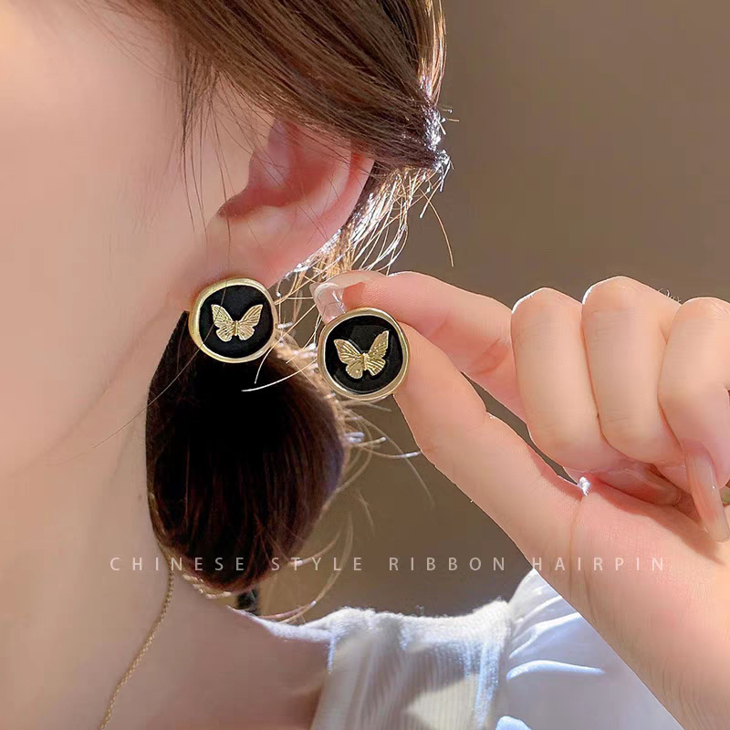 Korean Xiaoxiangqi quality earrings, women's flower stud earrings, simple, individual, trendy and retro camellia flower earrings and stud earrings wholesale details Picture