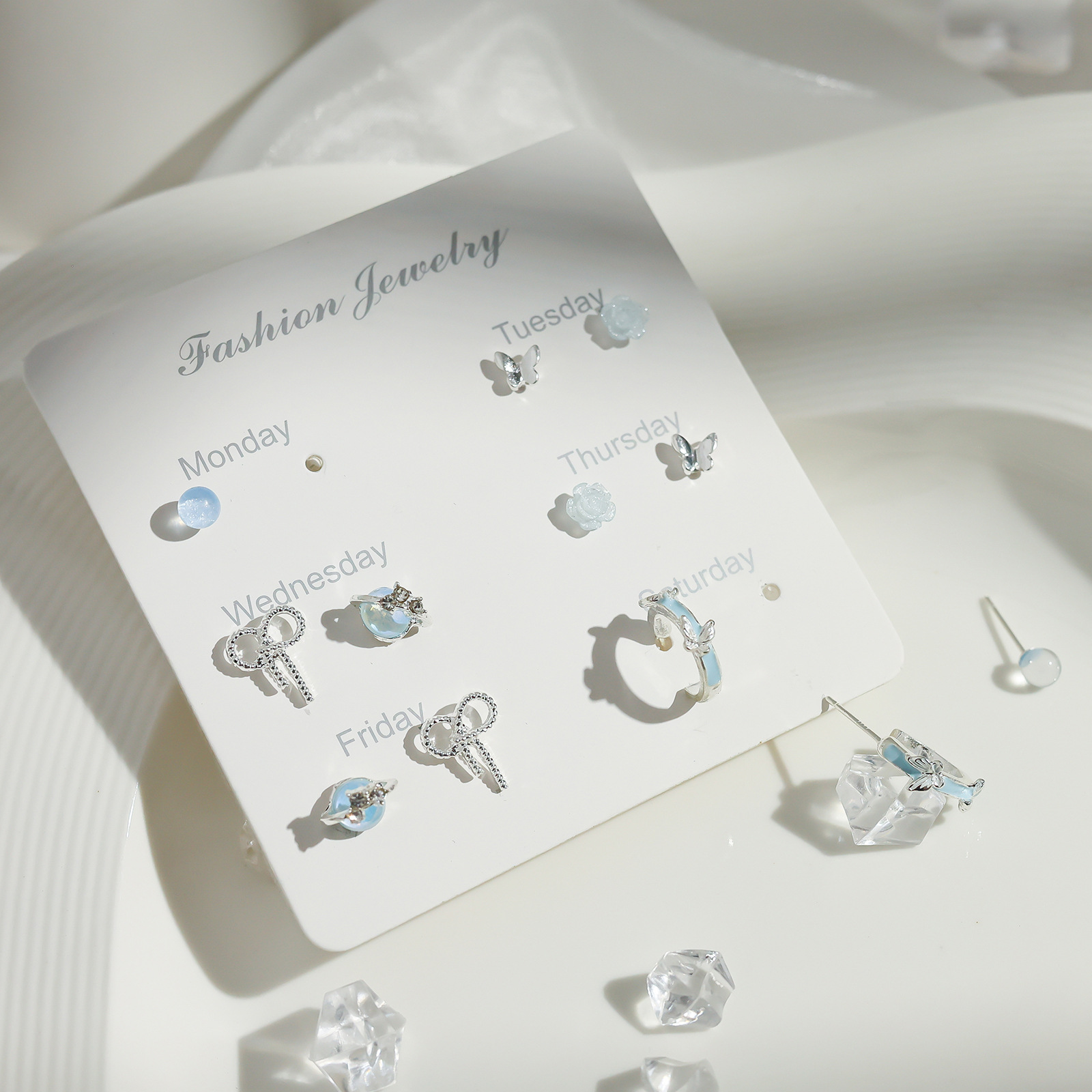 Blue butterfly star stud earrings set for women, light luxury, fashionable and high-end style earrings, versatile and refreshing earrings wholesale Application Scenario