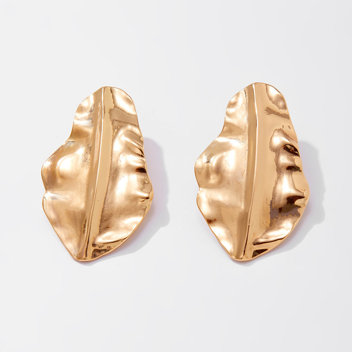 European and American earrings cross-border metal style geometric exaggerated earrings, simple flower bud design sense fashionable stud accessories Item Picture