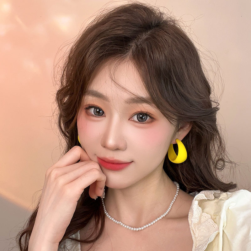 Yellow mesh flower earrings for women, 2025 new style, high-end forest-themed fresh and delicate stud earrings, elegant vacation style earrings Specification drawing