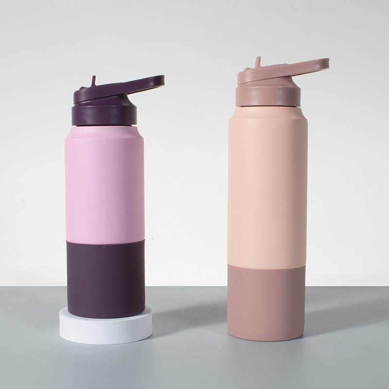 In 2025, Houroffer launched a new type of private mold handle straw cup, a 304 stainless steel insulated cup details Picture