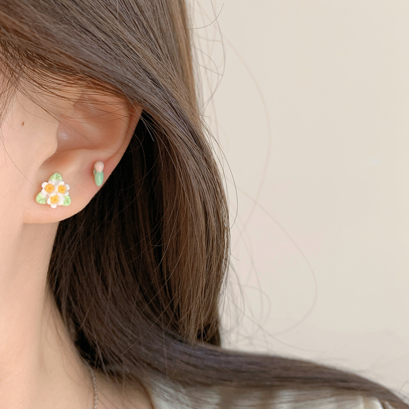 Spring and summer forest-themed InS-style fresh flower stud earrings, one-week silver needle, girlish new student ear accessory set wholesale Specification drawing