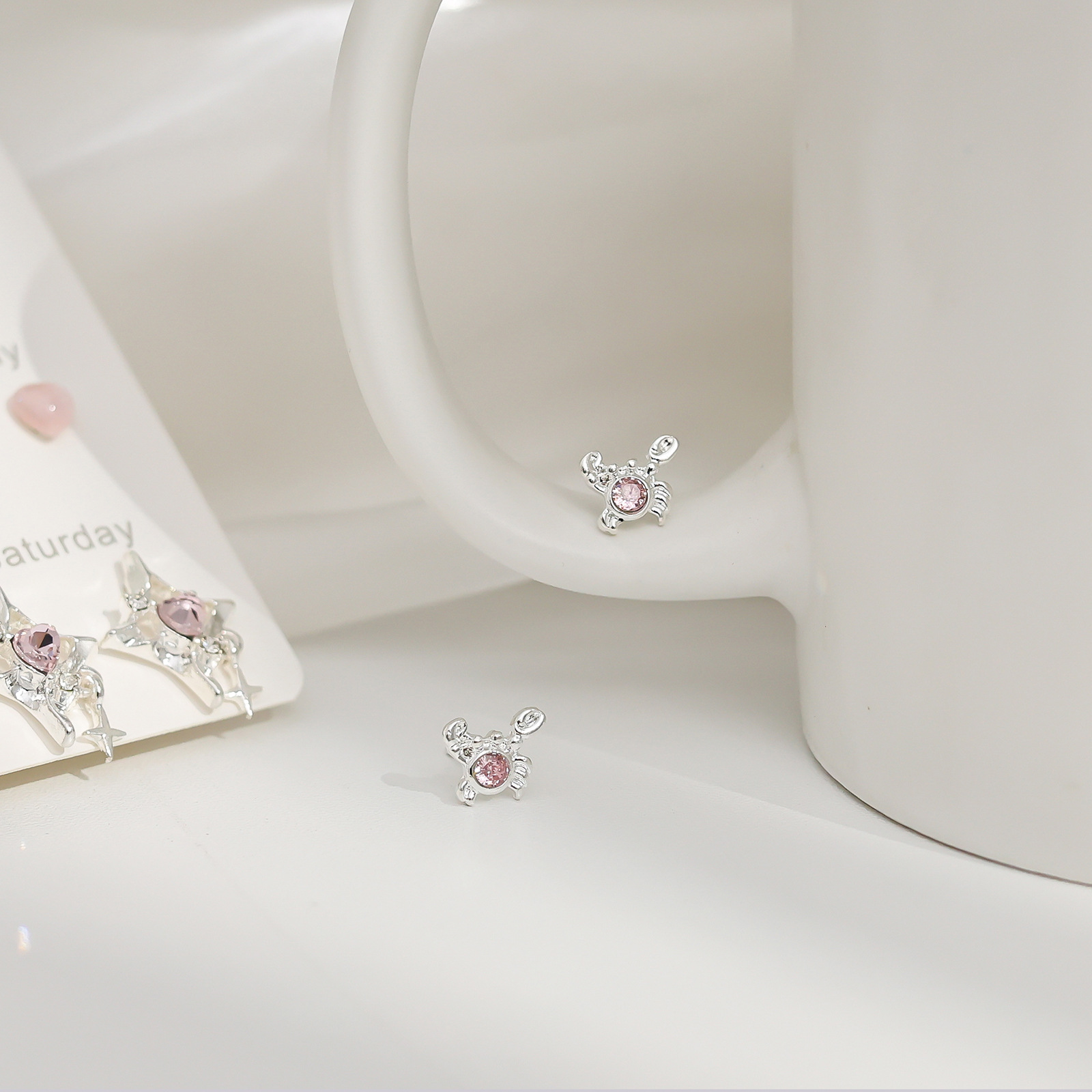 Pink zircon butterfly stud one-week set, cute and girlish heart earrings, high-end and niche silver needle earrings wholesale Application Scenario