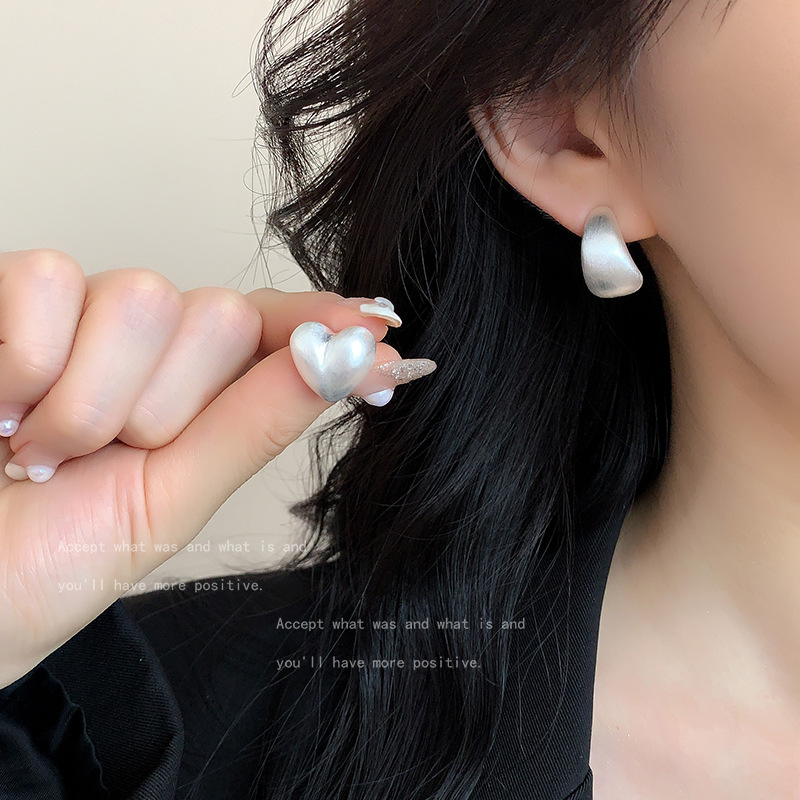 Metal brushed stud earrings, women's light luxury silver earrings, 2025 new niche design, high-end and cold style earrings details Picture