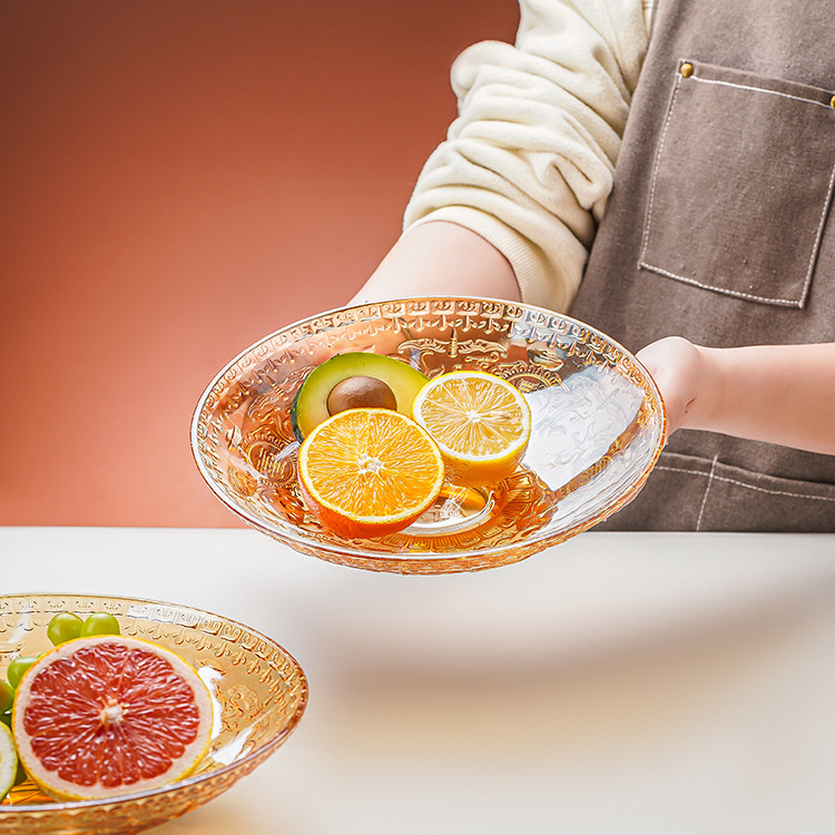 High-legged fruit tray for living room fruit storage, light luxury, Instagram style, minimalist and high-end, dry fruit and snack glass tray Application Scenario
