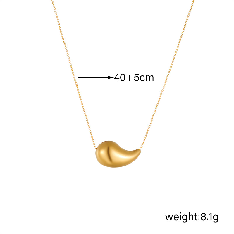 European and American fashionable and individual design hollow gold-plated water drop pendant chain titanium steel necklace Application Scenario
