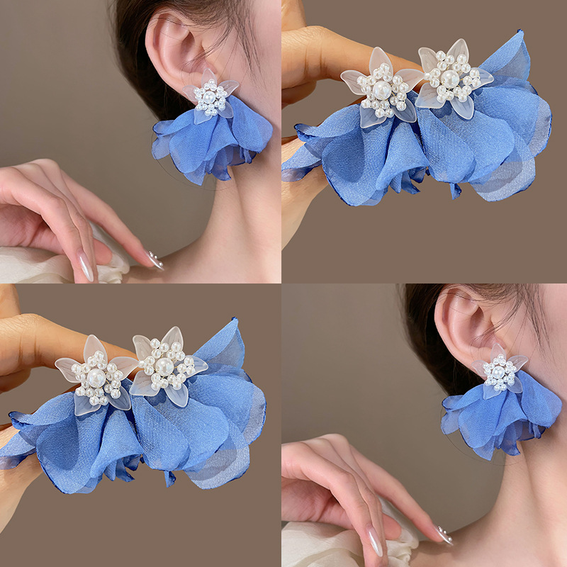Super fairy chiffon blue flower ear studs for women, high-end and elegant ear studs, niche design sense, vacation style earrings and earrings details Picture