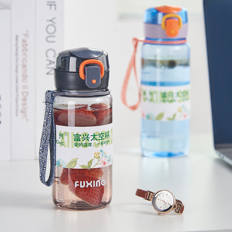New large-capacity plastic student cup, portable and anti-drop student cup, children's water bottle details Picture